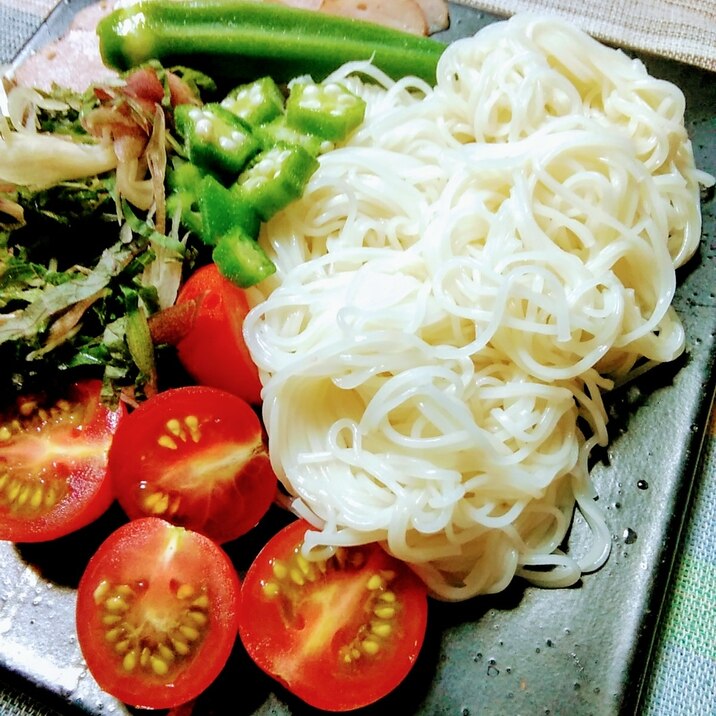 我が家の夏野菜たっぷり素麺